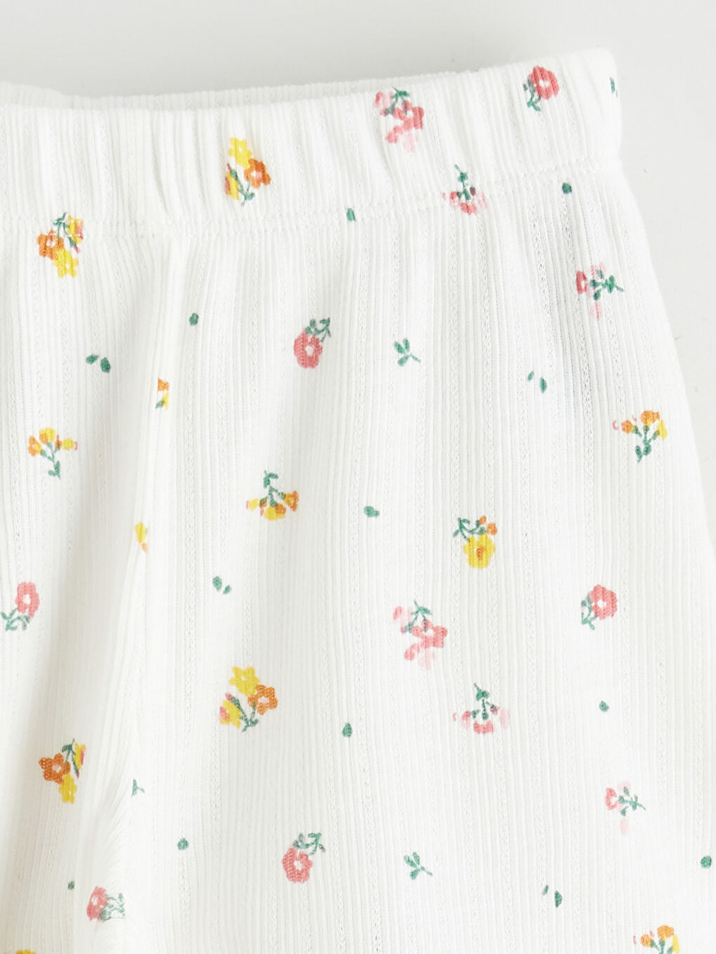 Ekru Bisiklet Yaka Kız Çocuk Tişört ve Şort-5