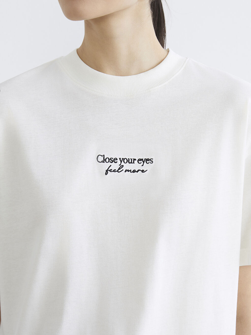 Embroidered Crew Neck Women's T-Shirt-2