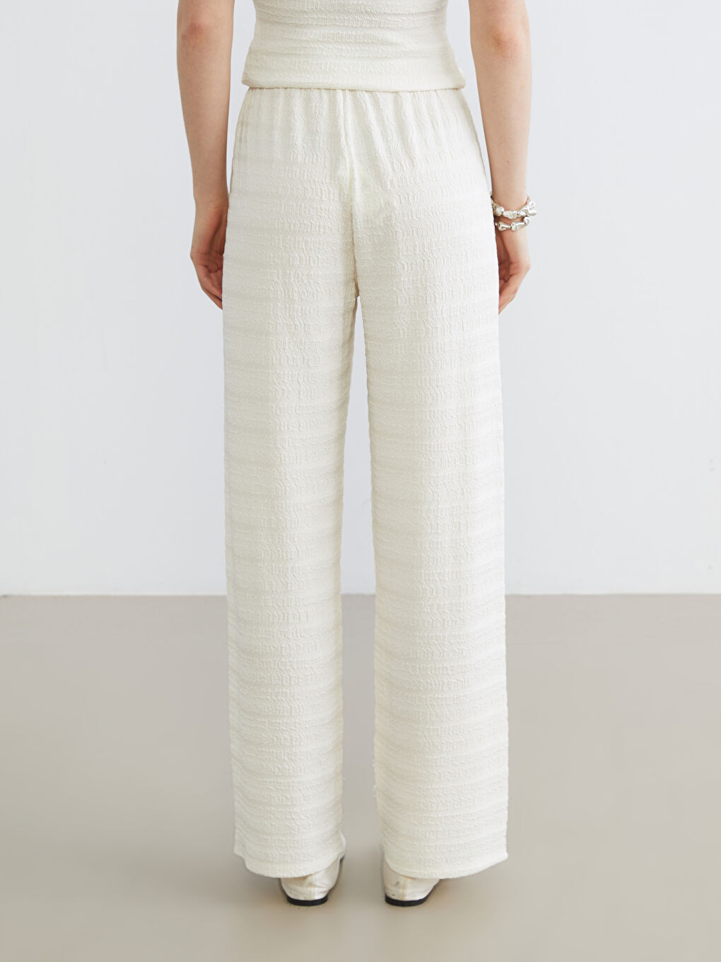 Женщины экрю Брюки-3