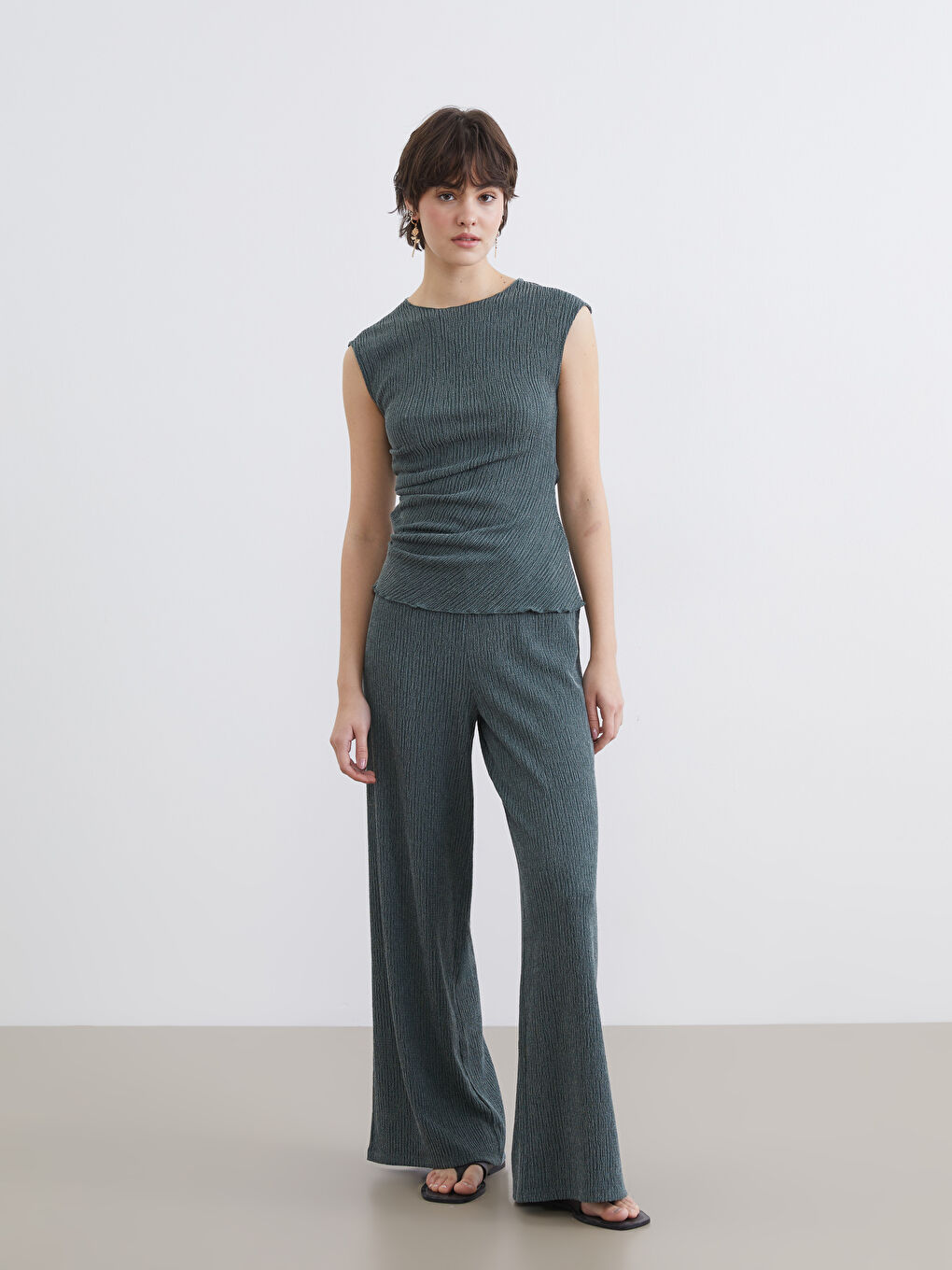 Bisiklet Yaka Büzgülü Bluz-1