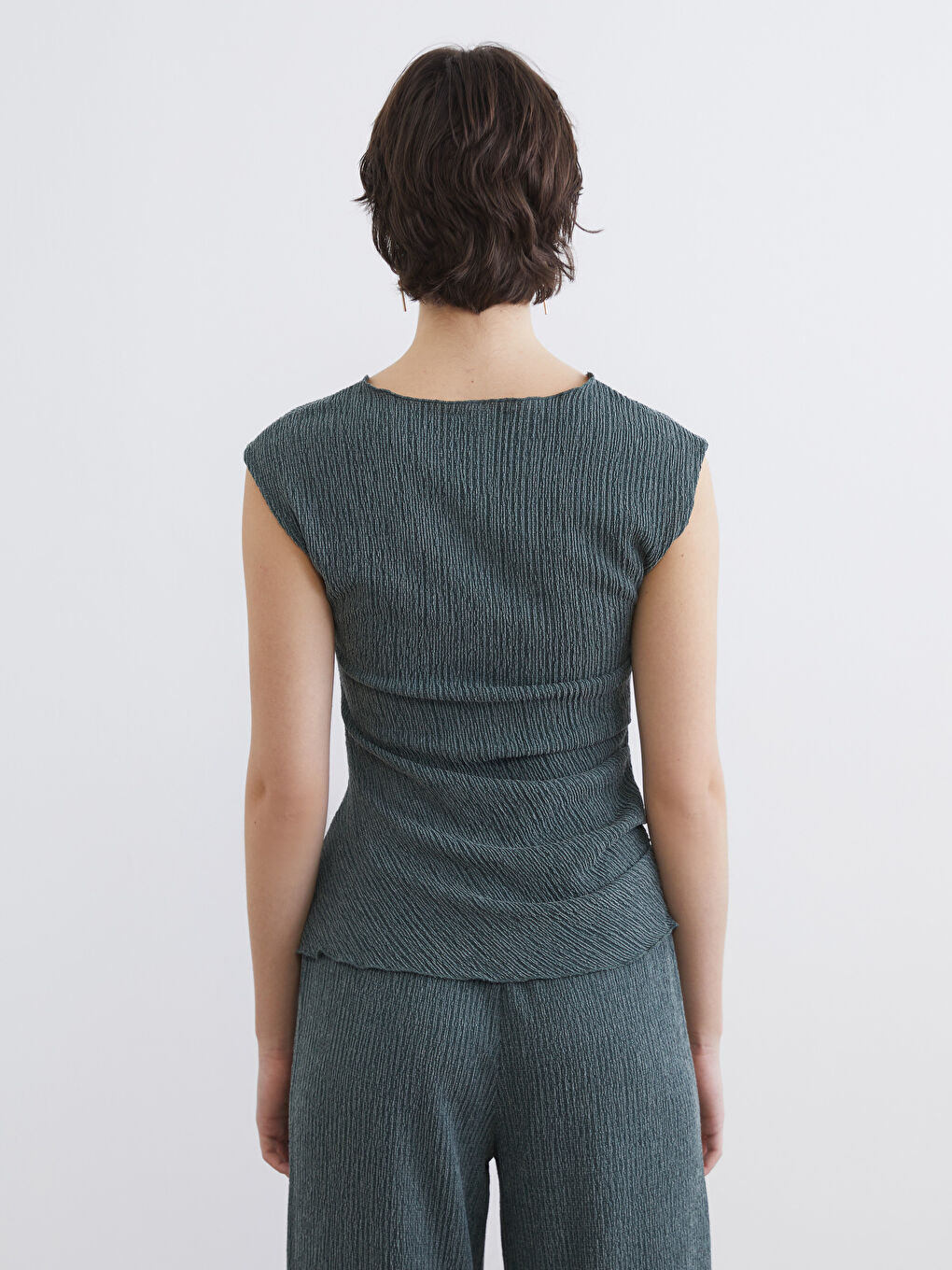 Bisiklet Yaka Büzgülü Bluz-3