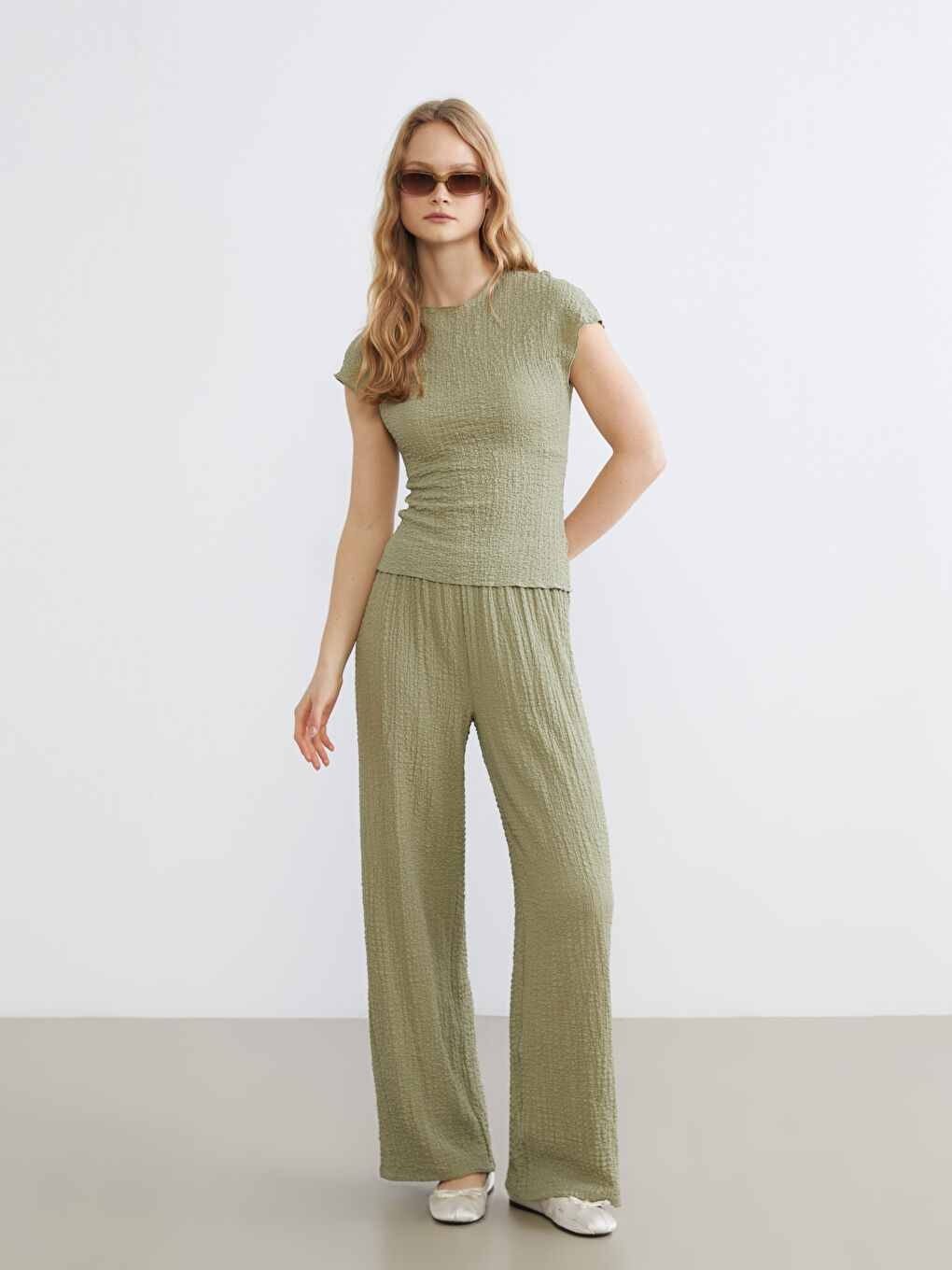 Beli Lastikli Dokulu Kadın Pantolon