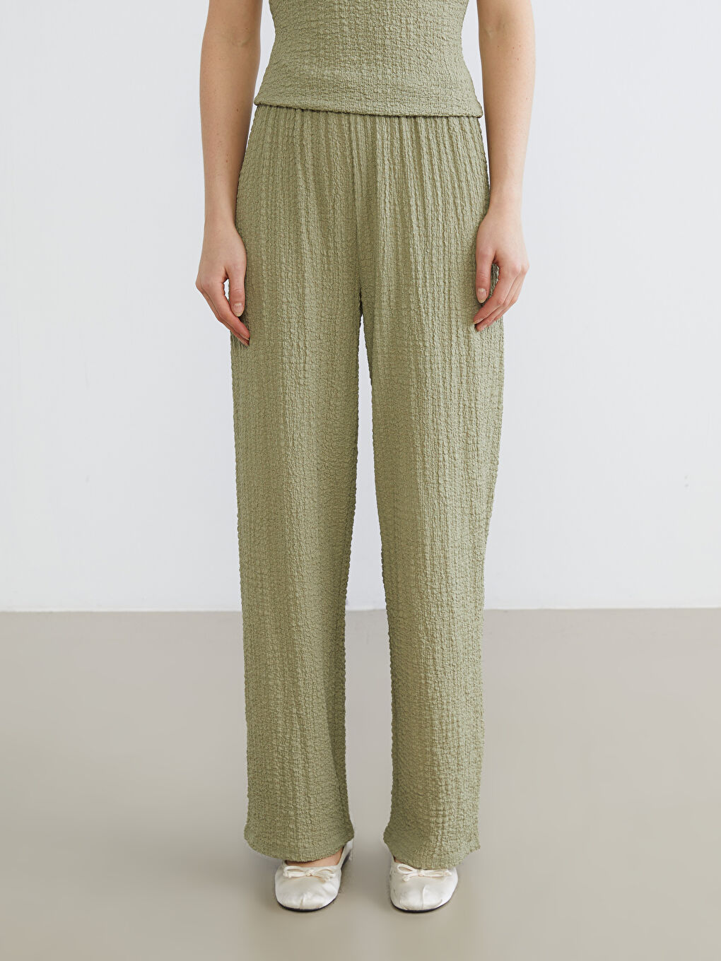 Beli Lastikli Dokulu Kadın Pantolon-1