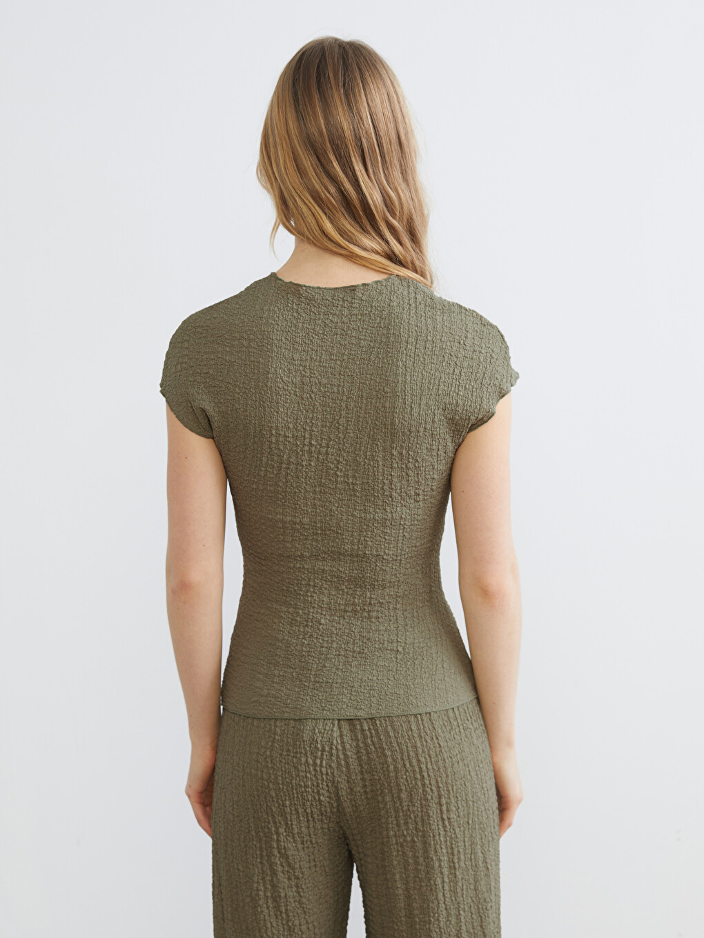 Crew Neck Textured Blouse-3