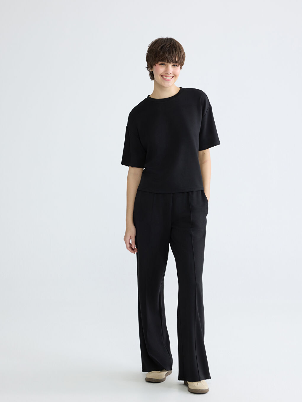 Γυναίκα ΜΑΥΡΟ Μπλουζάκι-1