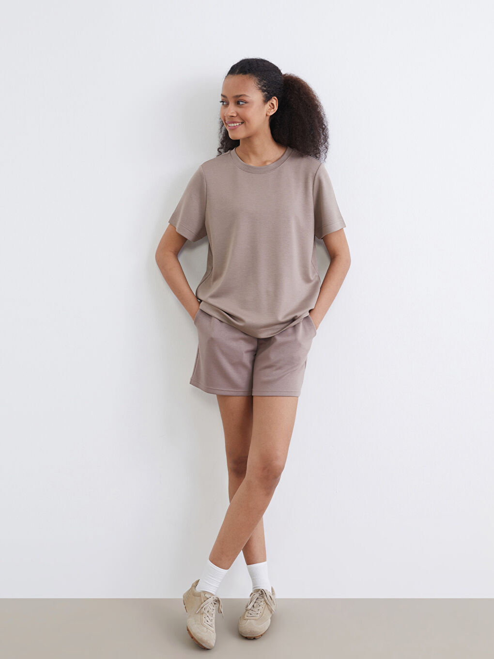 Beli Lastikli Soft Touch Kadın Şort