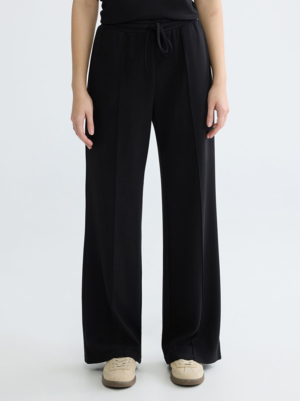 Žena CRNA Trenirke-1