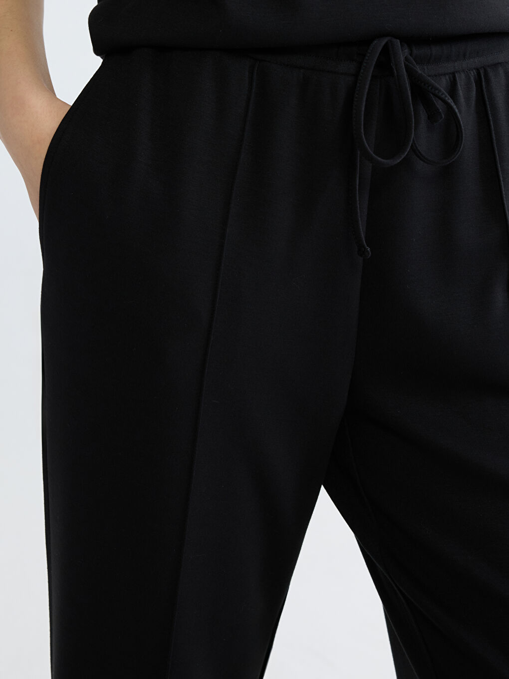 Žena CRNA Trenirke-2