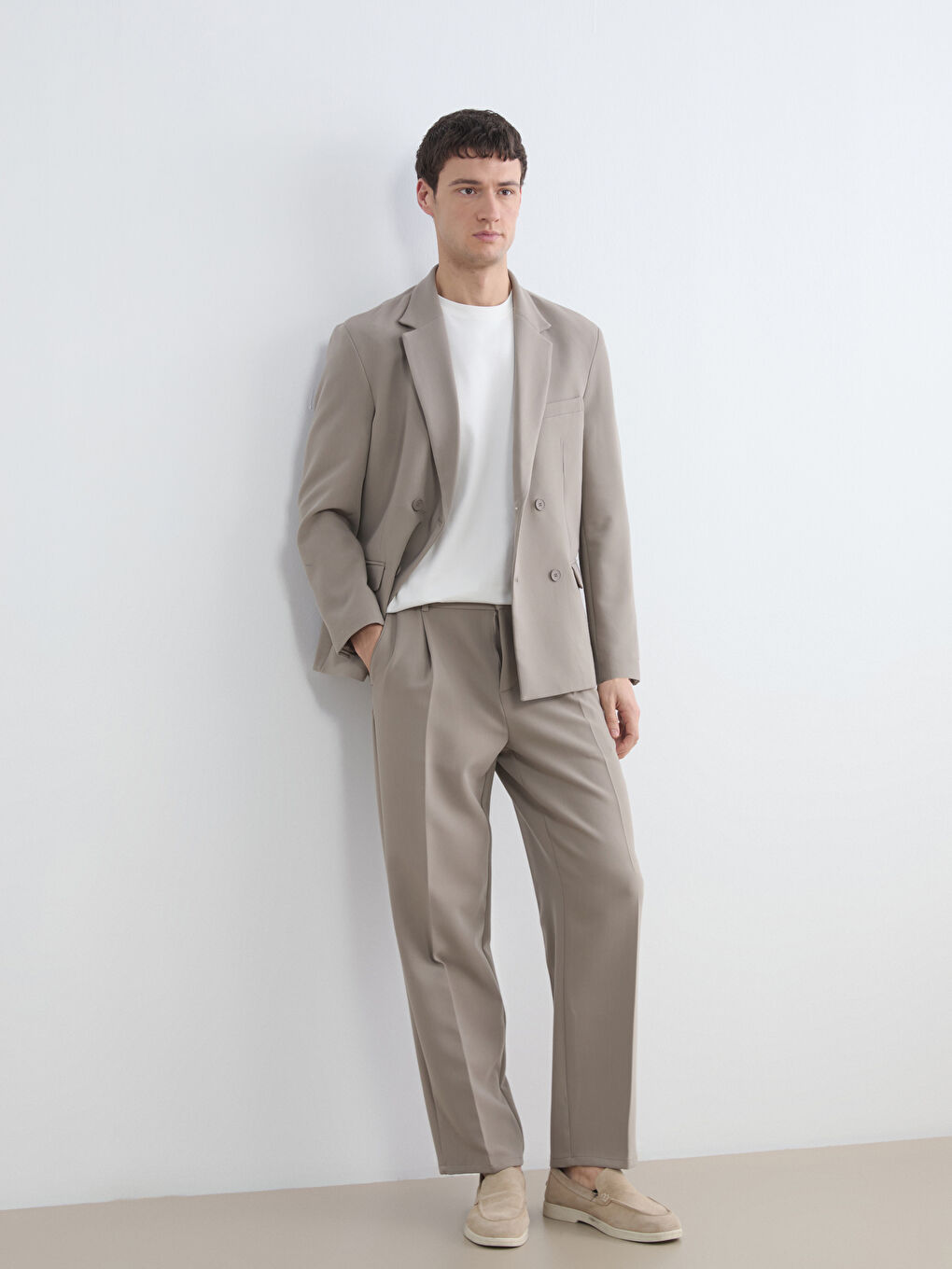 Пиджак мужской стандартного кроя-1