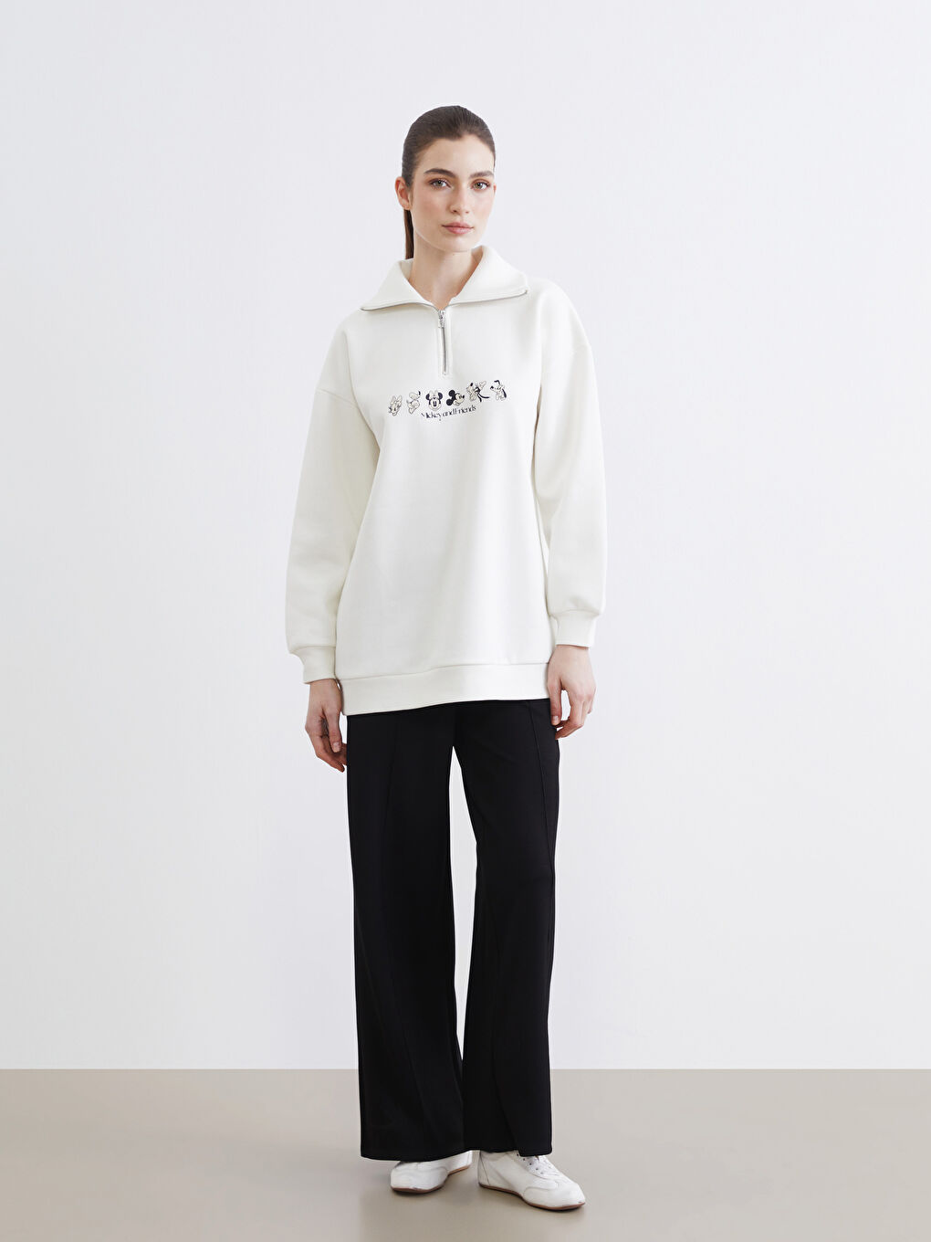 Women's Wide Leg Sweatpants with Elastic Waist