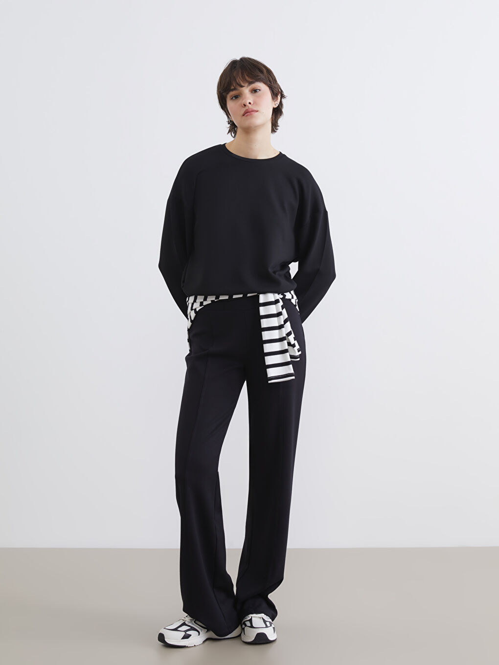 Pantaloni de trening NEGRU Femeie