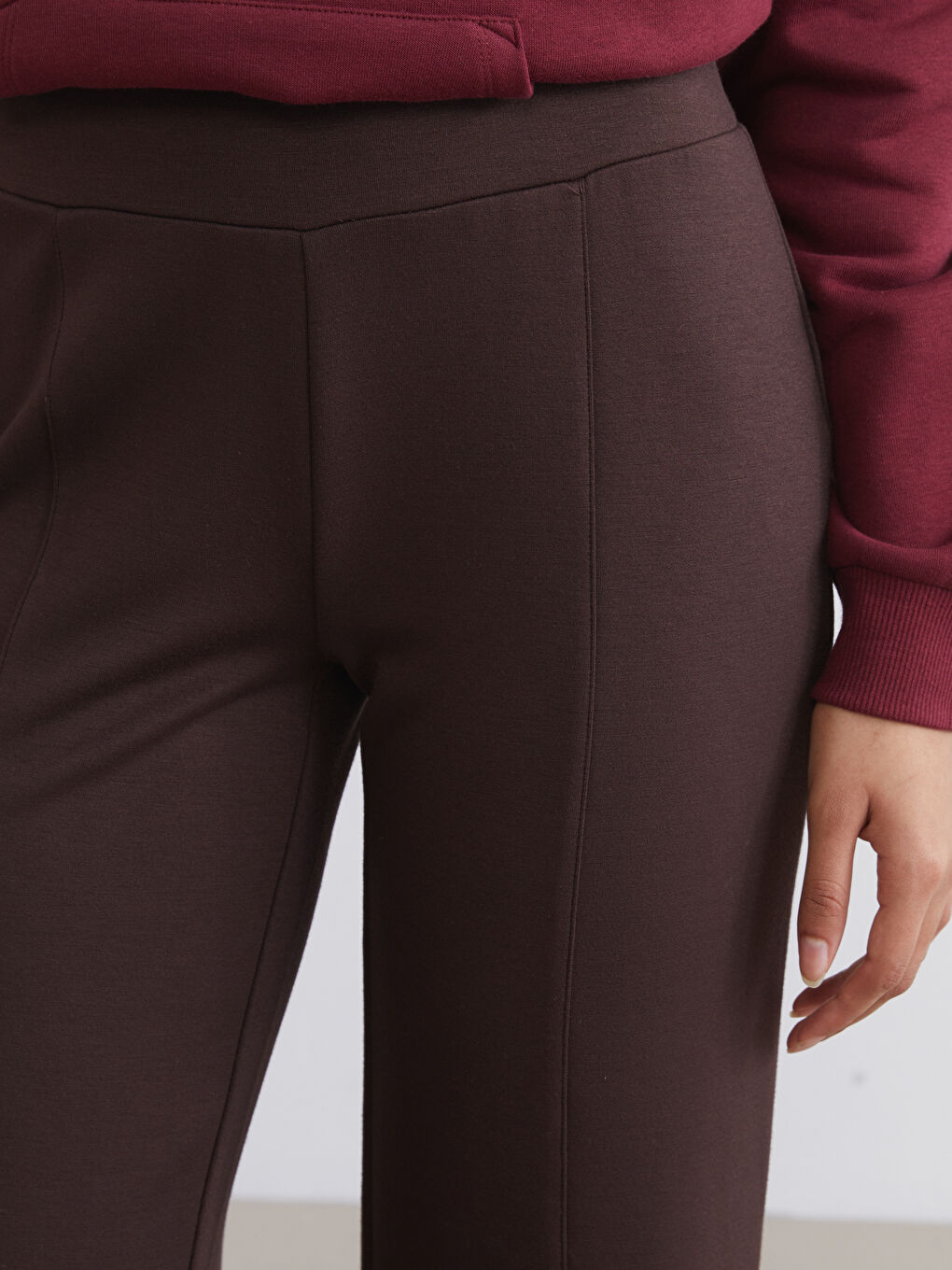 Pantaloni de trening MARO Femeie-2