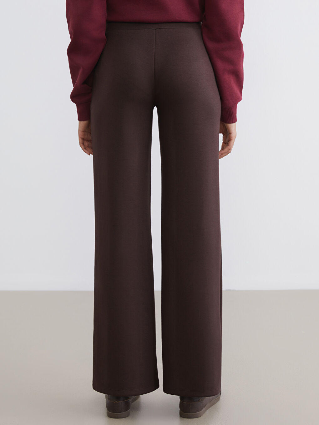 Pantaloni de trening MARO Femeie-3