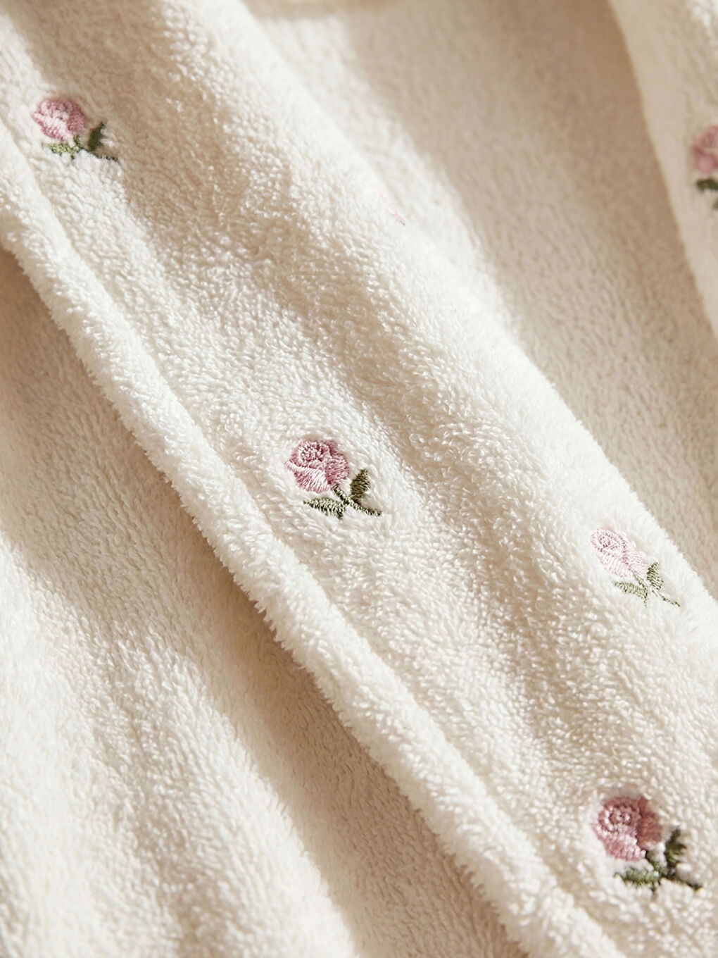 Ekru Çiçek Nakışlı Pamuklu Kadın Bornoz-2