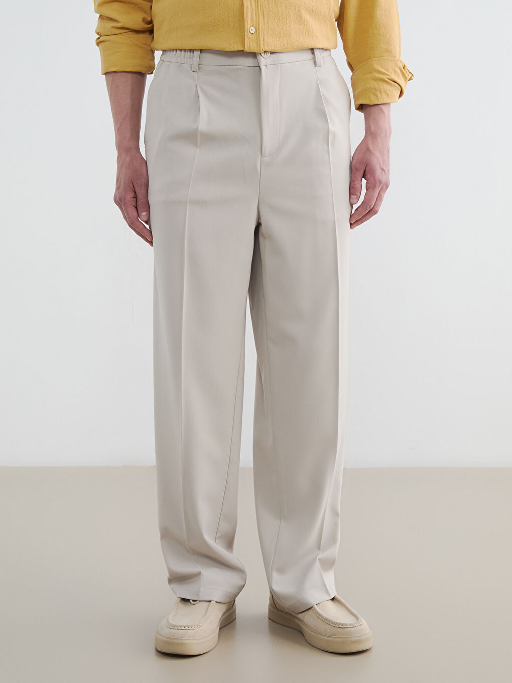 Muške svečane pantalone opuštenog kroja sa faltama-1