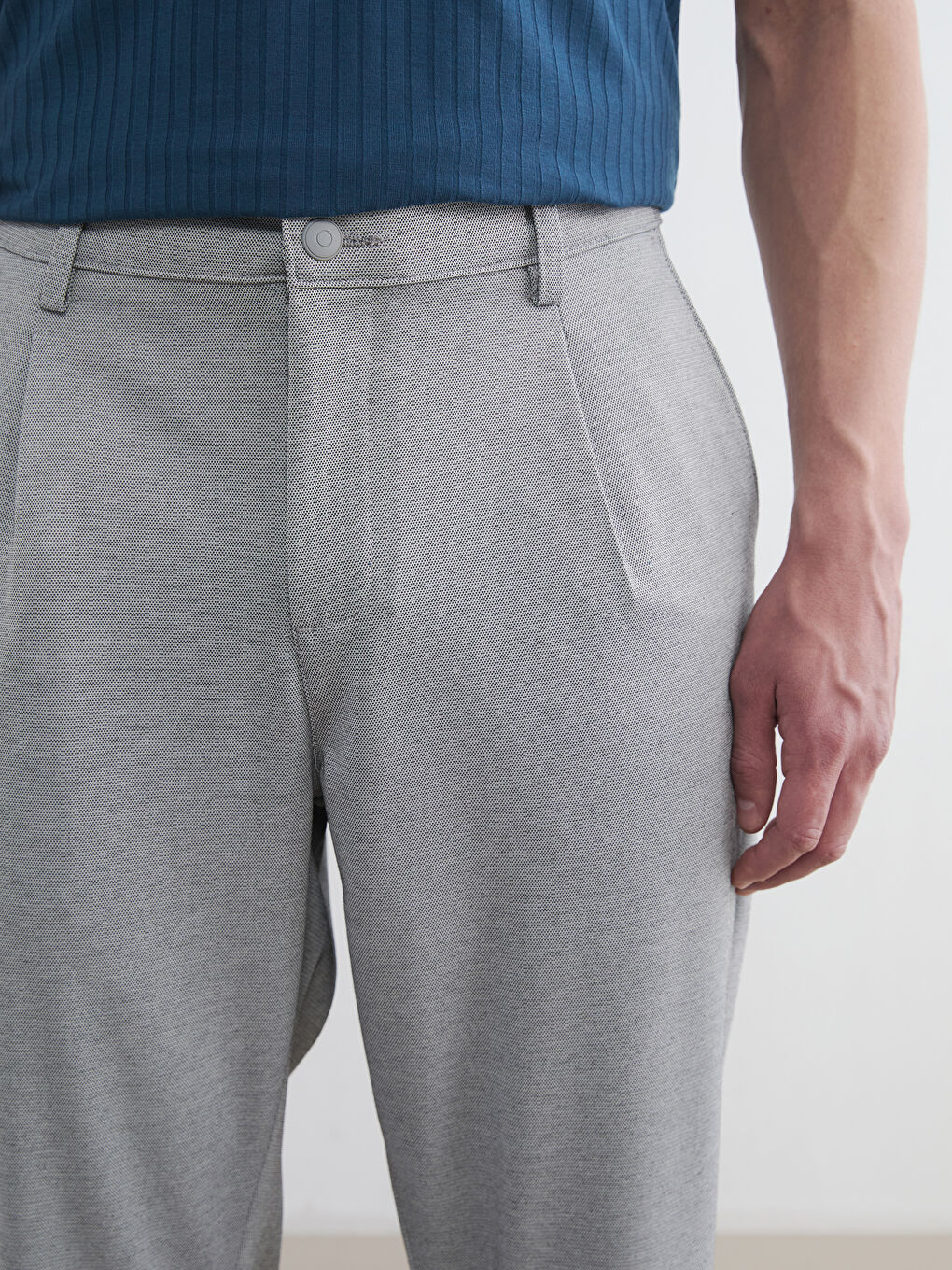 Slim Fit Pleated Men's Trousers-2