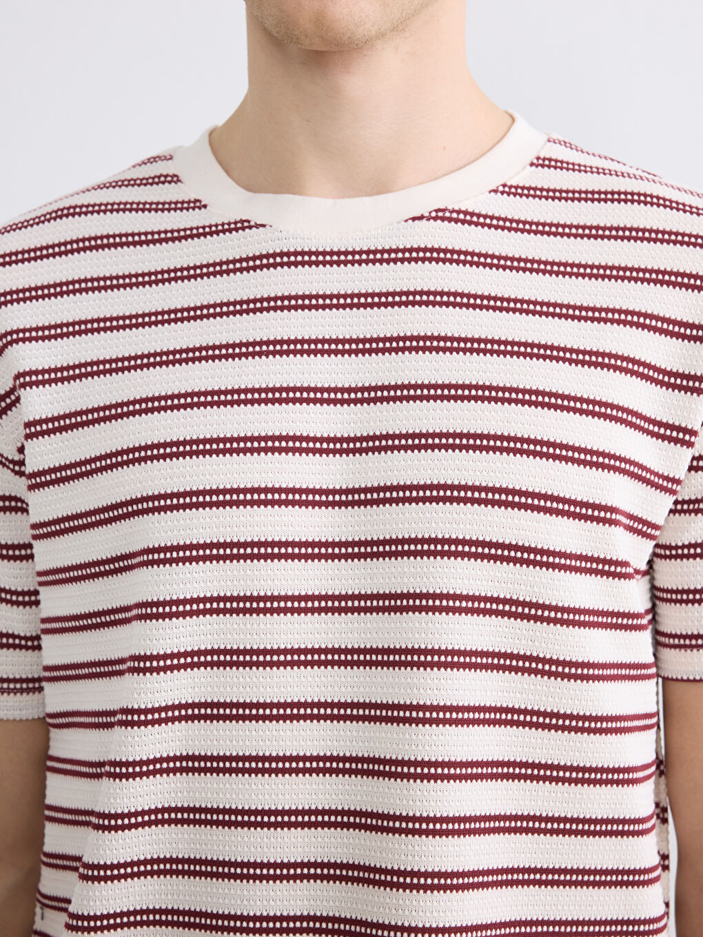 Bordo Bisiklet Yaka Çizgili Erkek Tişört-2