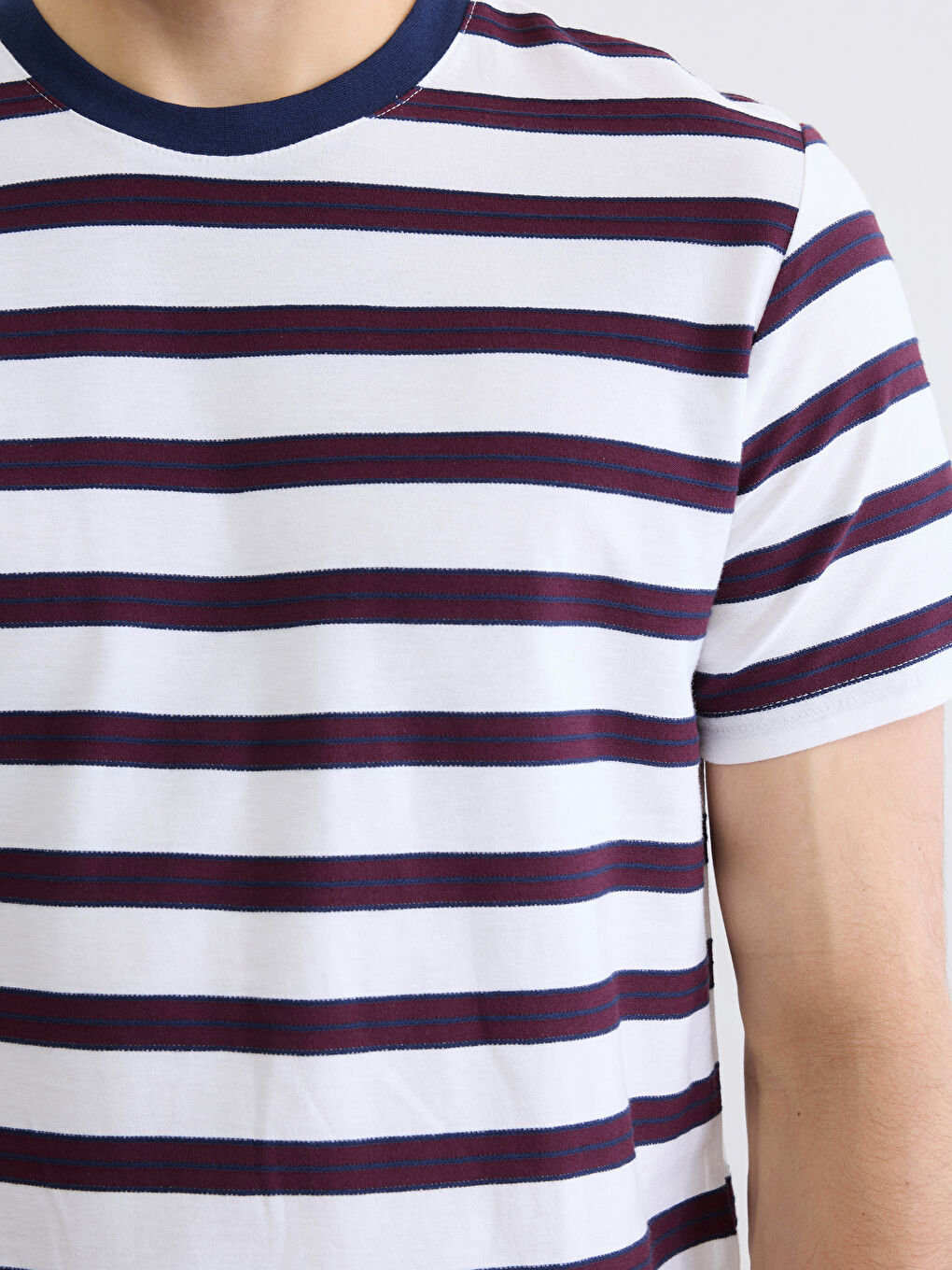 Bisiklet Yaka Çizgili Penye Erkek Tişört-2