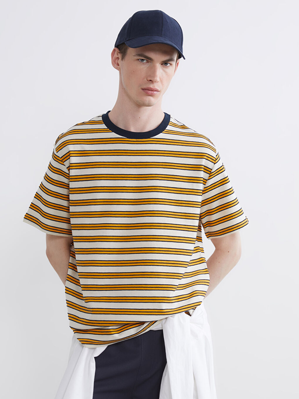 Sarı Bisiklet Yaka Çizgili Penye Erkek Tişört
