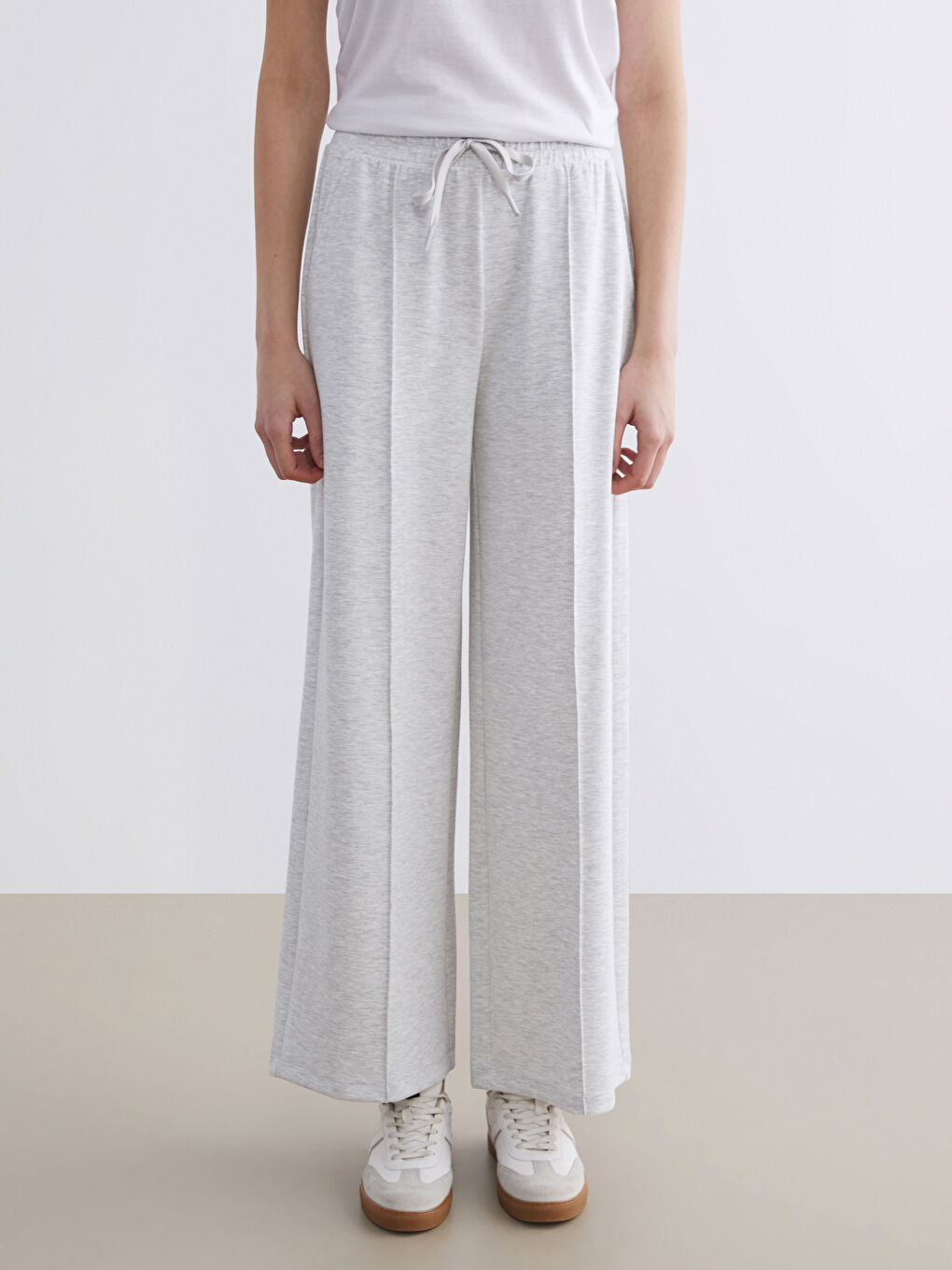 Woman GREY Sweatpants-1