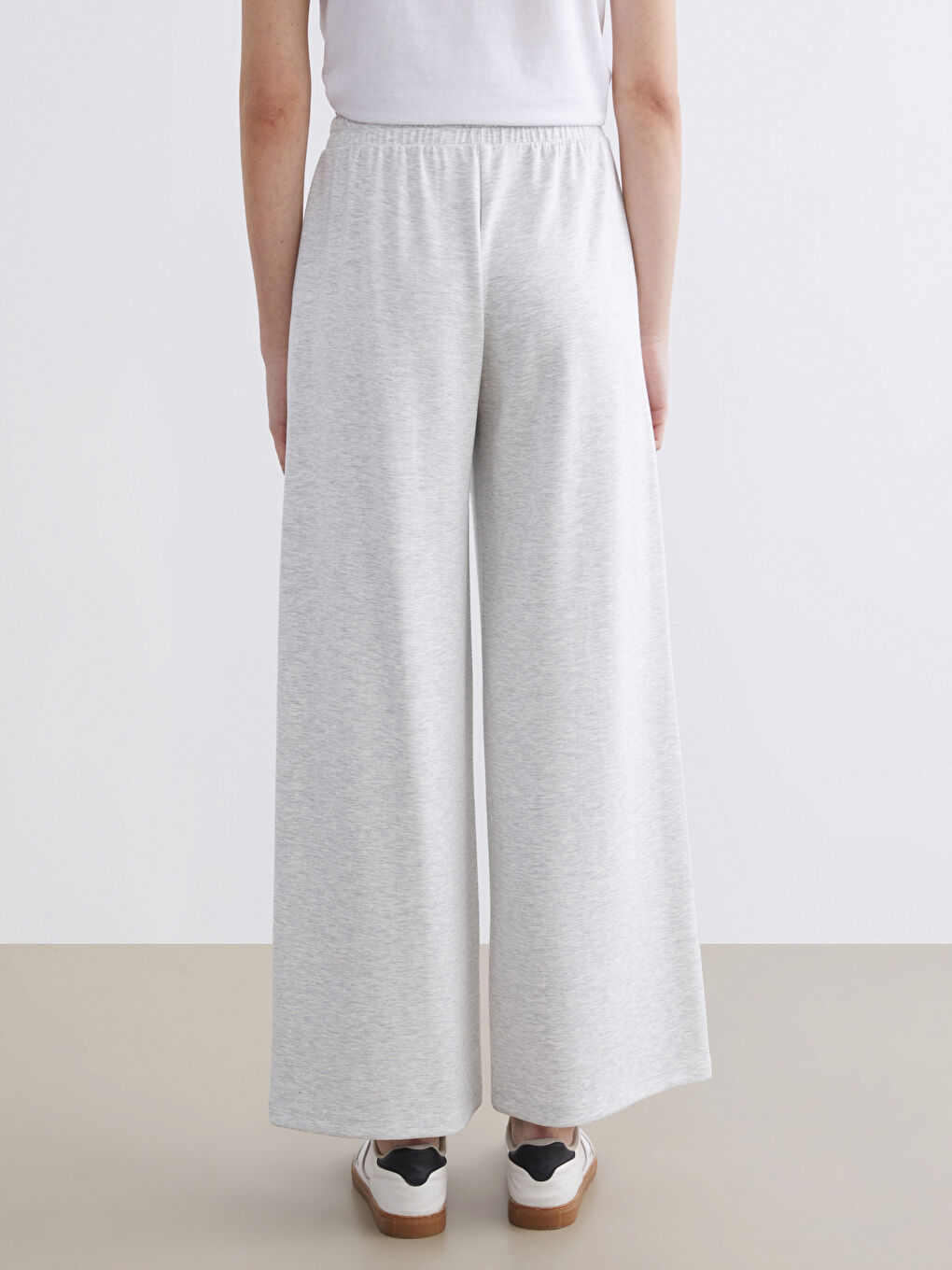 Woman GREY Sweatpants-3