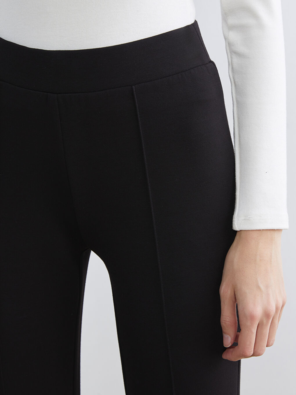 Woman BLACK Trousers-2