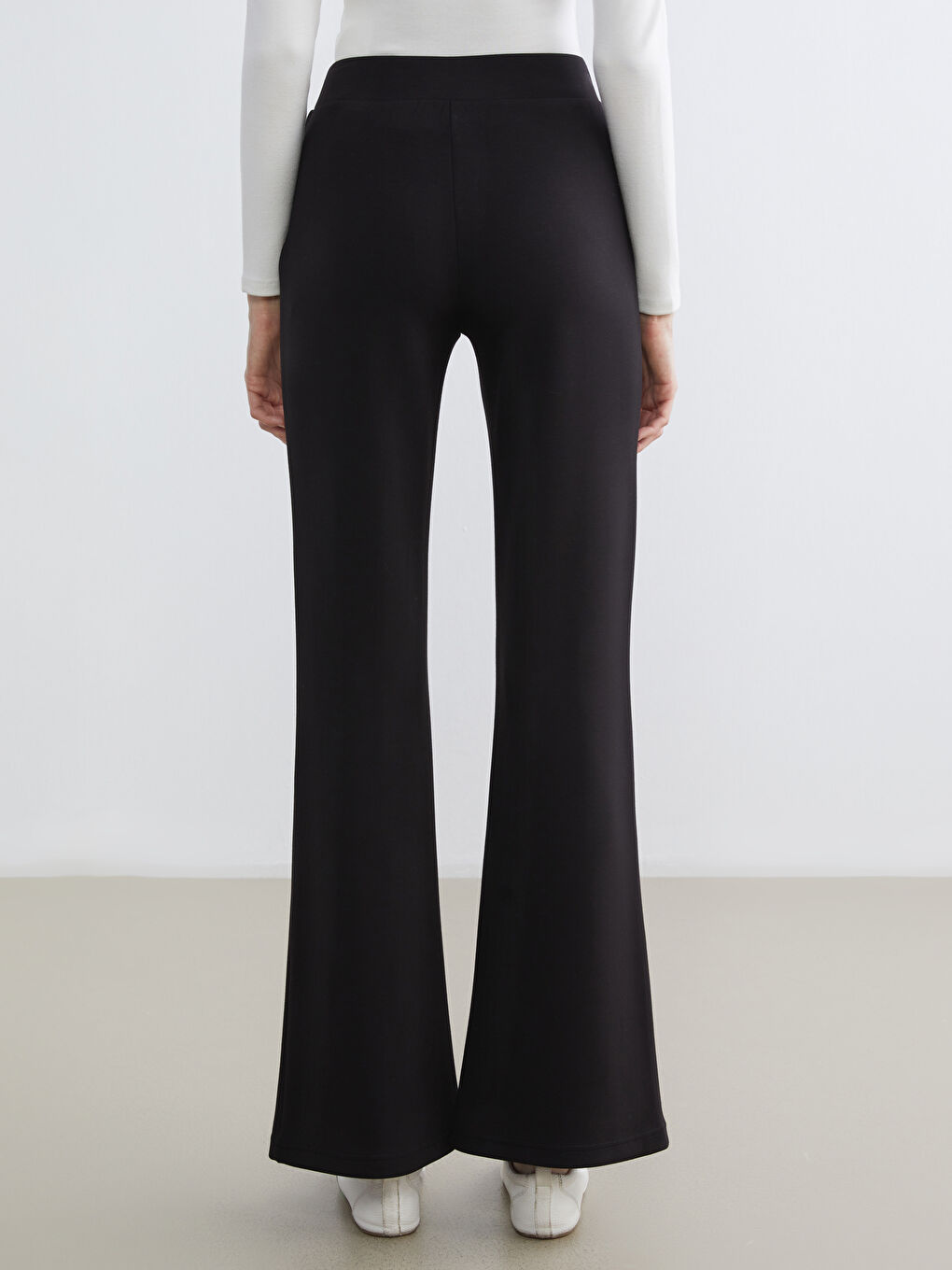 Woman BLACK Trousers-3