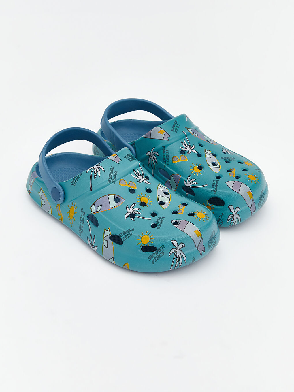 Мальчики Голубой Сандалии