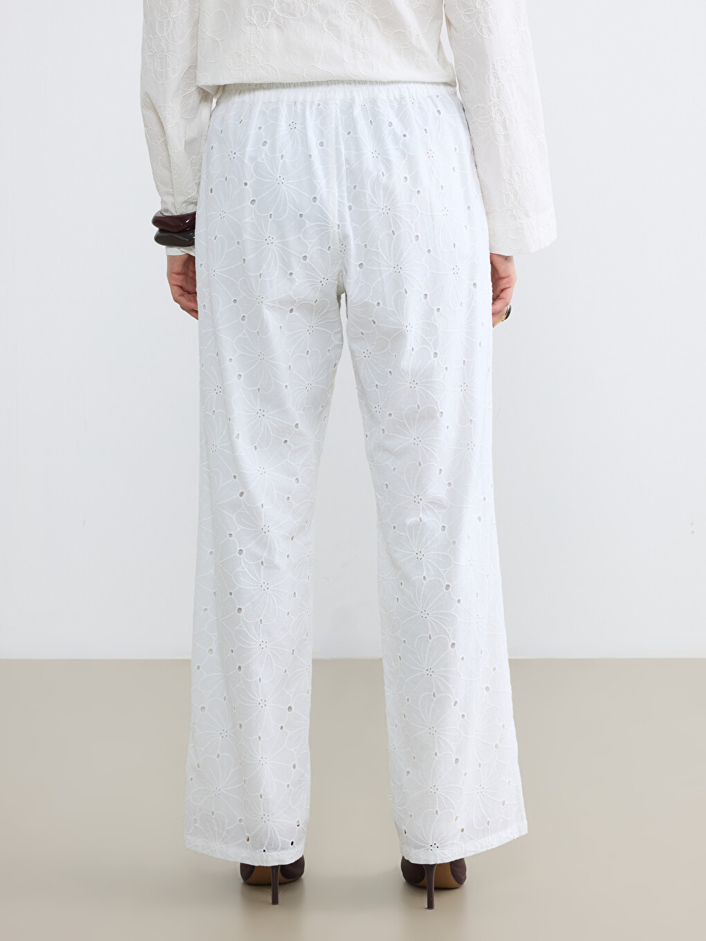 Elastic Waist Embroidered Broderie Women's Trousers-3