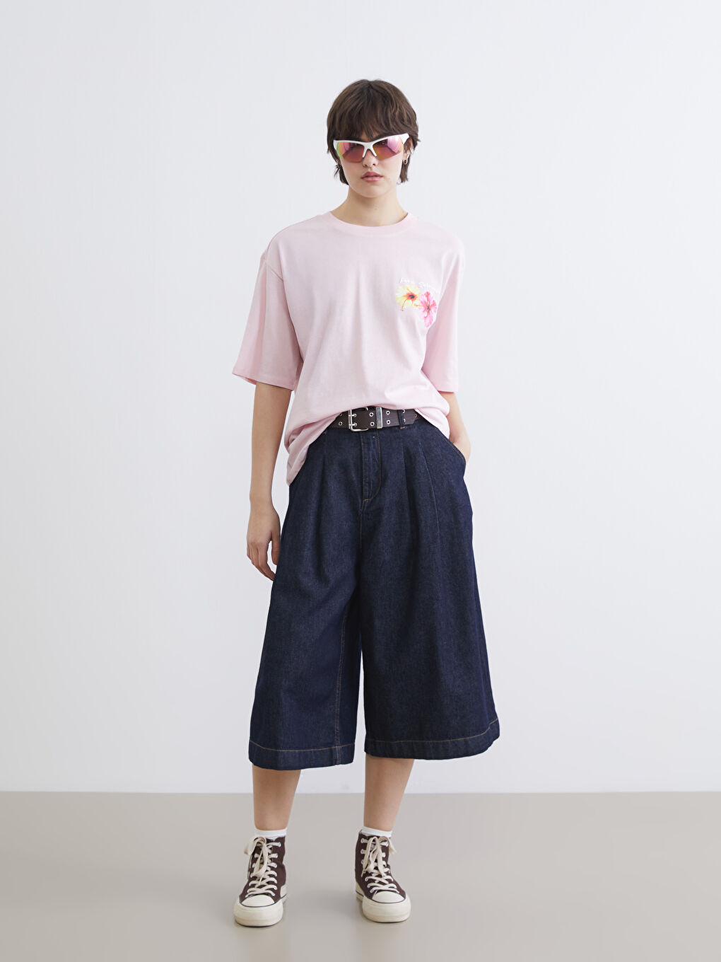 Çiçekli Oversize Kadın Tişört-1