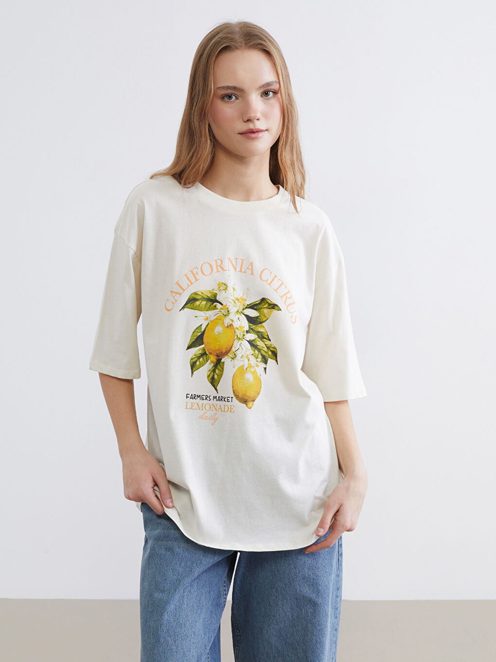 California Baskılı Oversize Kadın Tişört