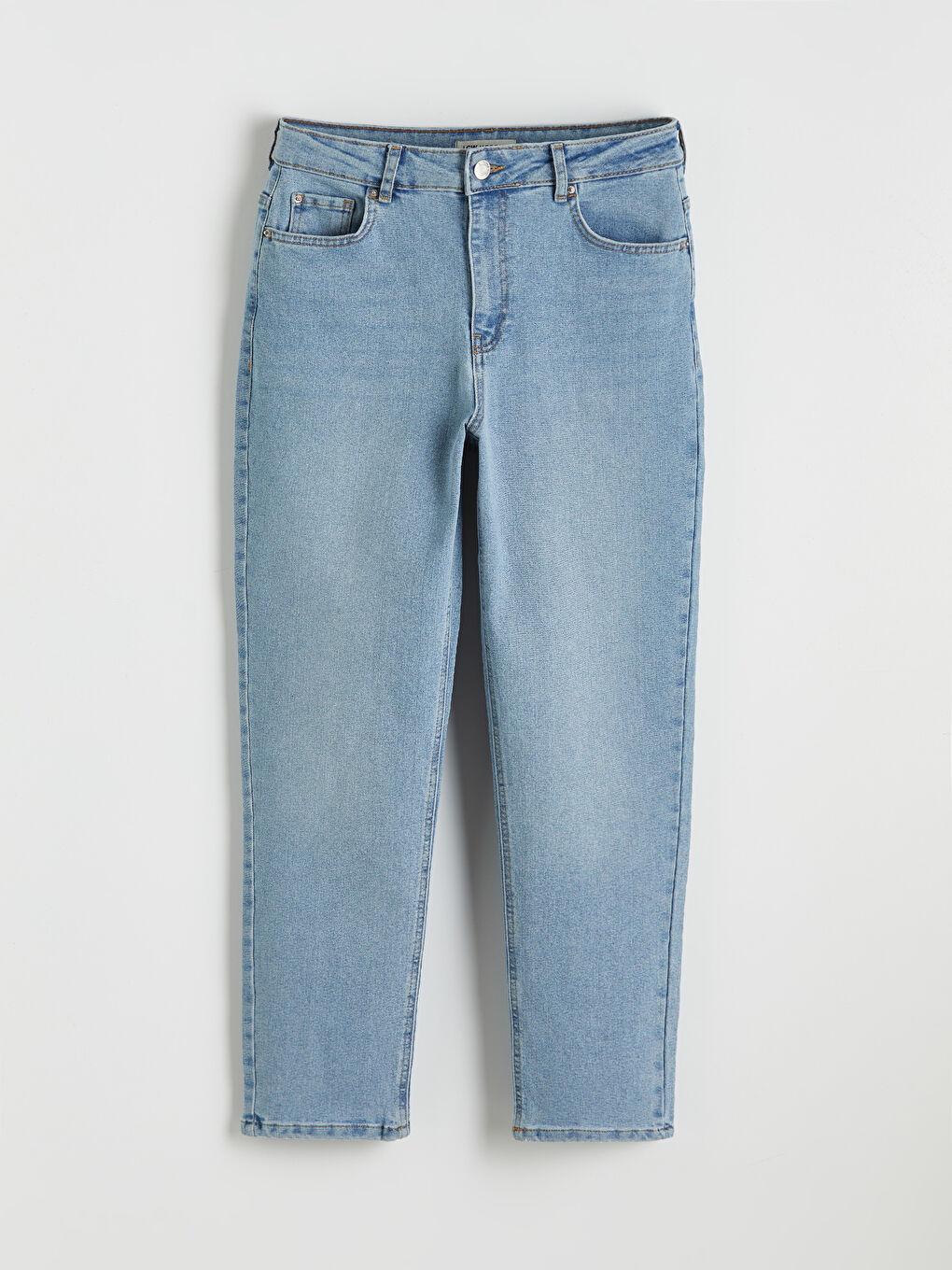 جينز حريمي موديل Mom Fit-3