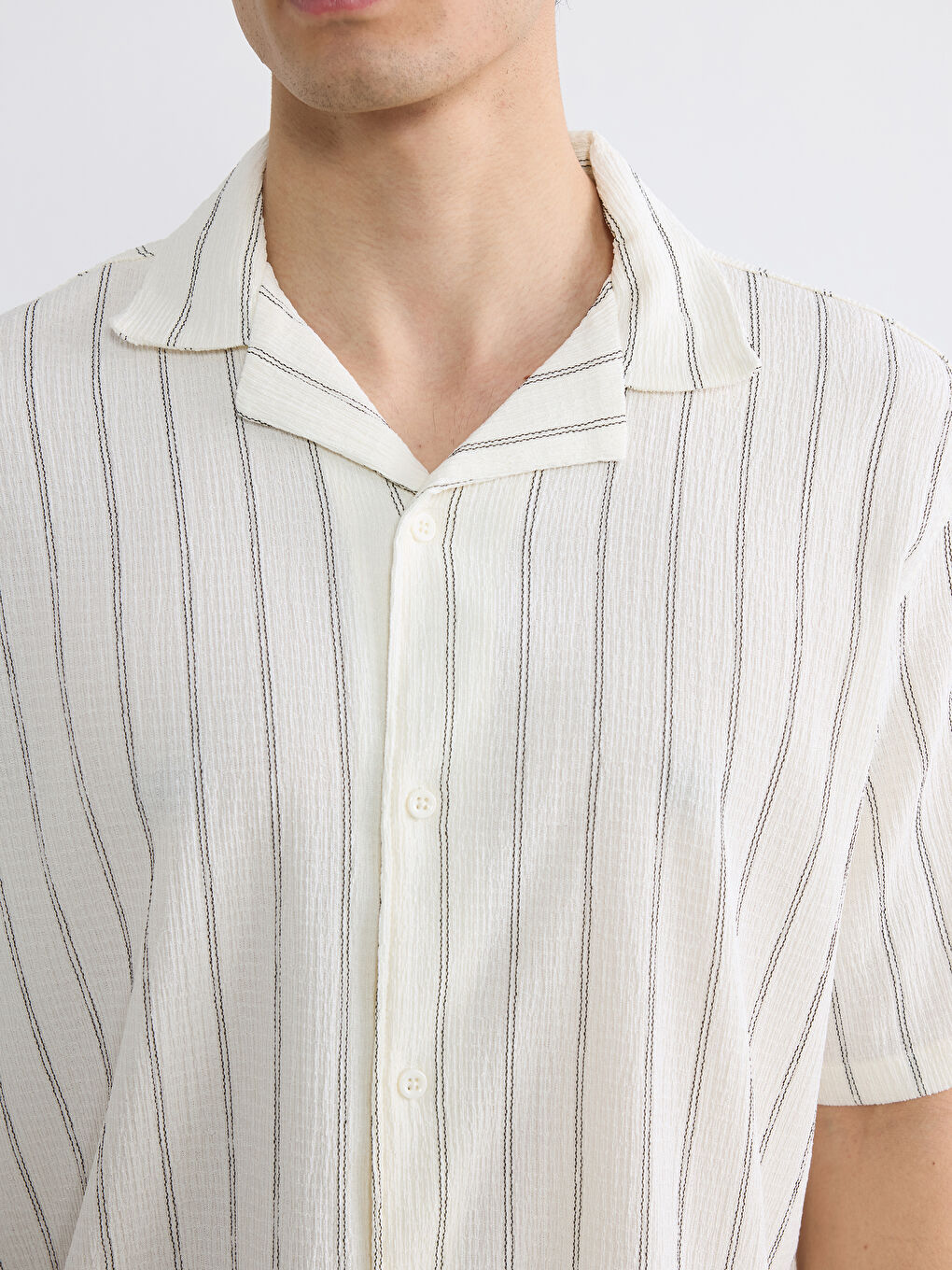 Regular Fit Resort Yaka Çizgili Erkek Gömlek-2