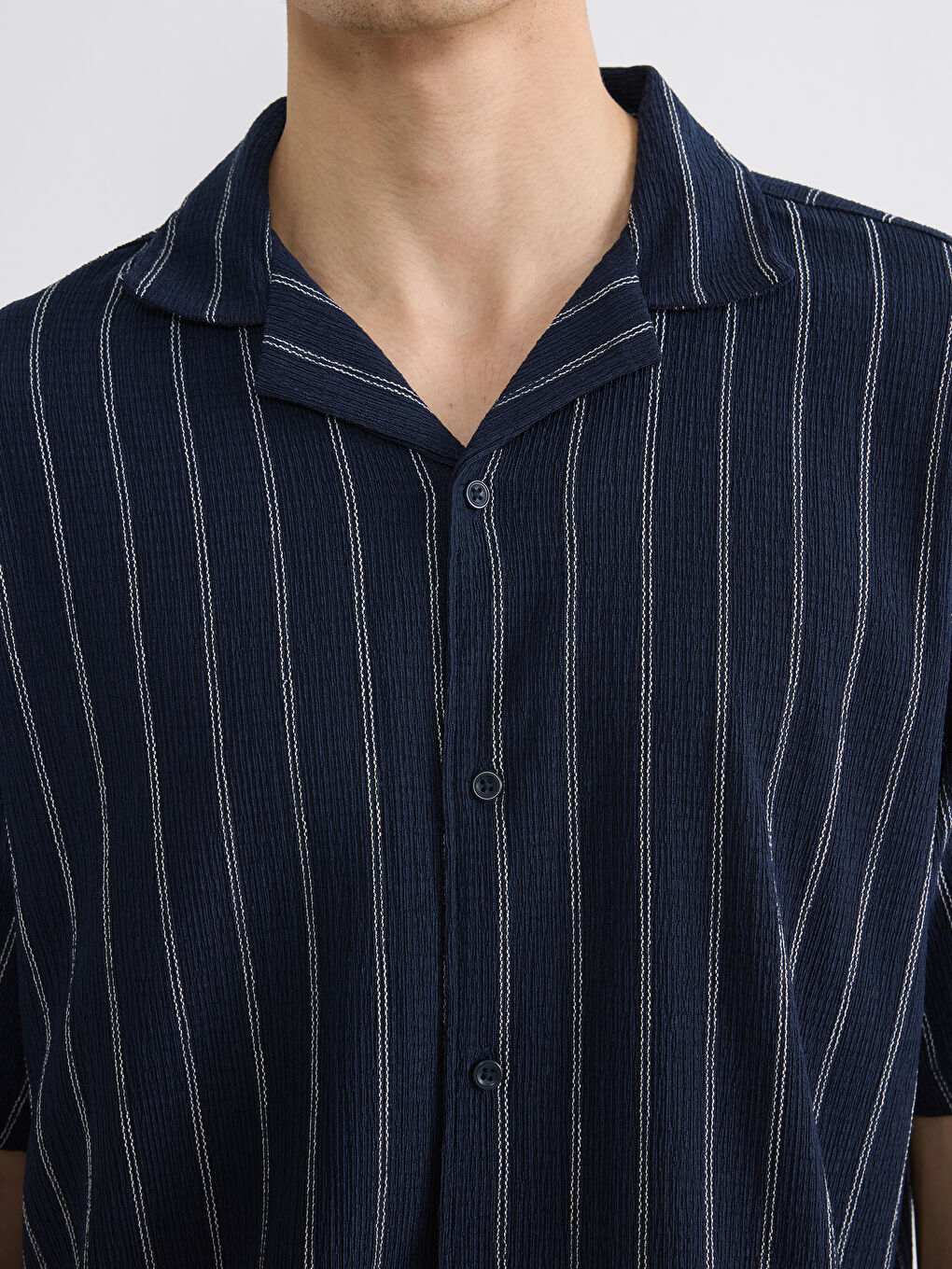 Regular Fit Resort Yaka Çizgili Erkek Gömlek-2