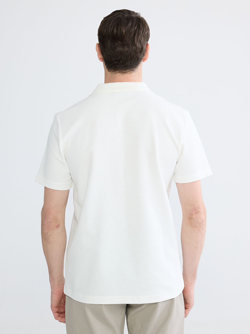 Beyaz Polo Yaka Erkek Tişört-3