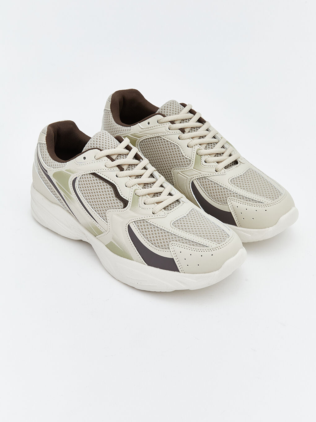 پێڵاوی وەرزشی بێجی پیاو