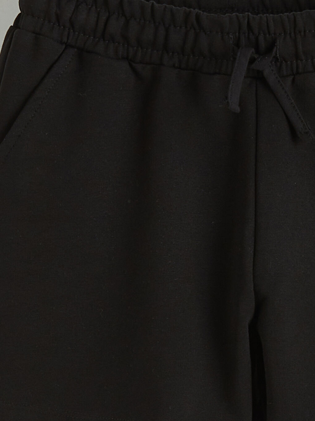 Siyah Beli Lastikli Kız Çocuk Şort-2