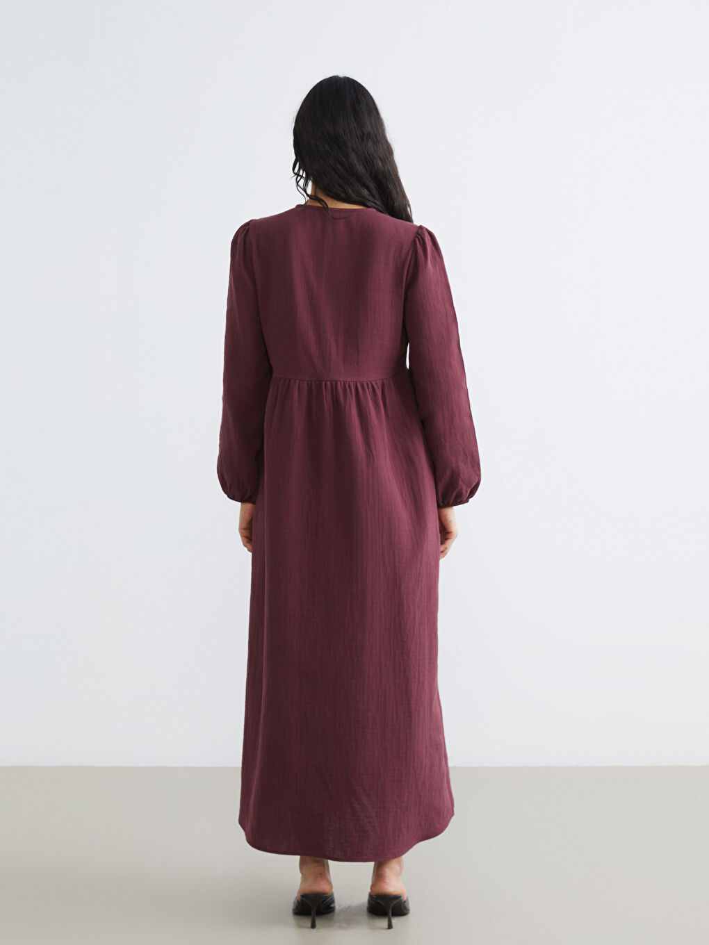 Bordo Bisiklet Yaka Balon Kollu Müslin Elbise-3