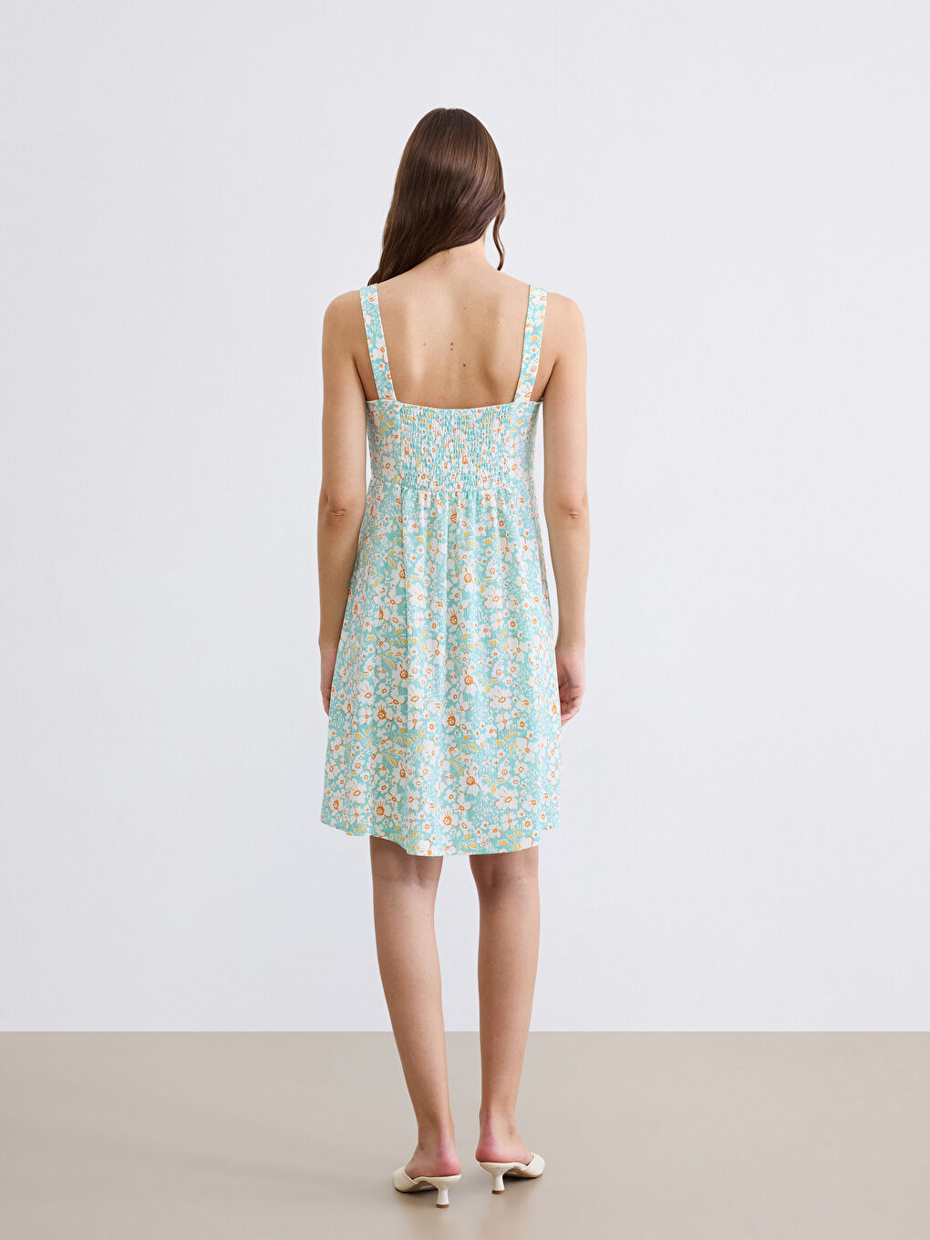 Woman Green Dress-3