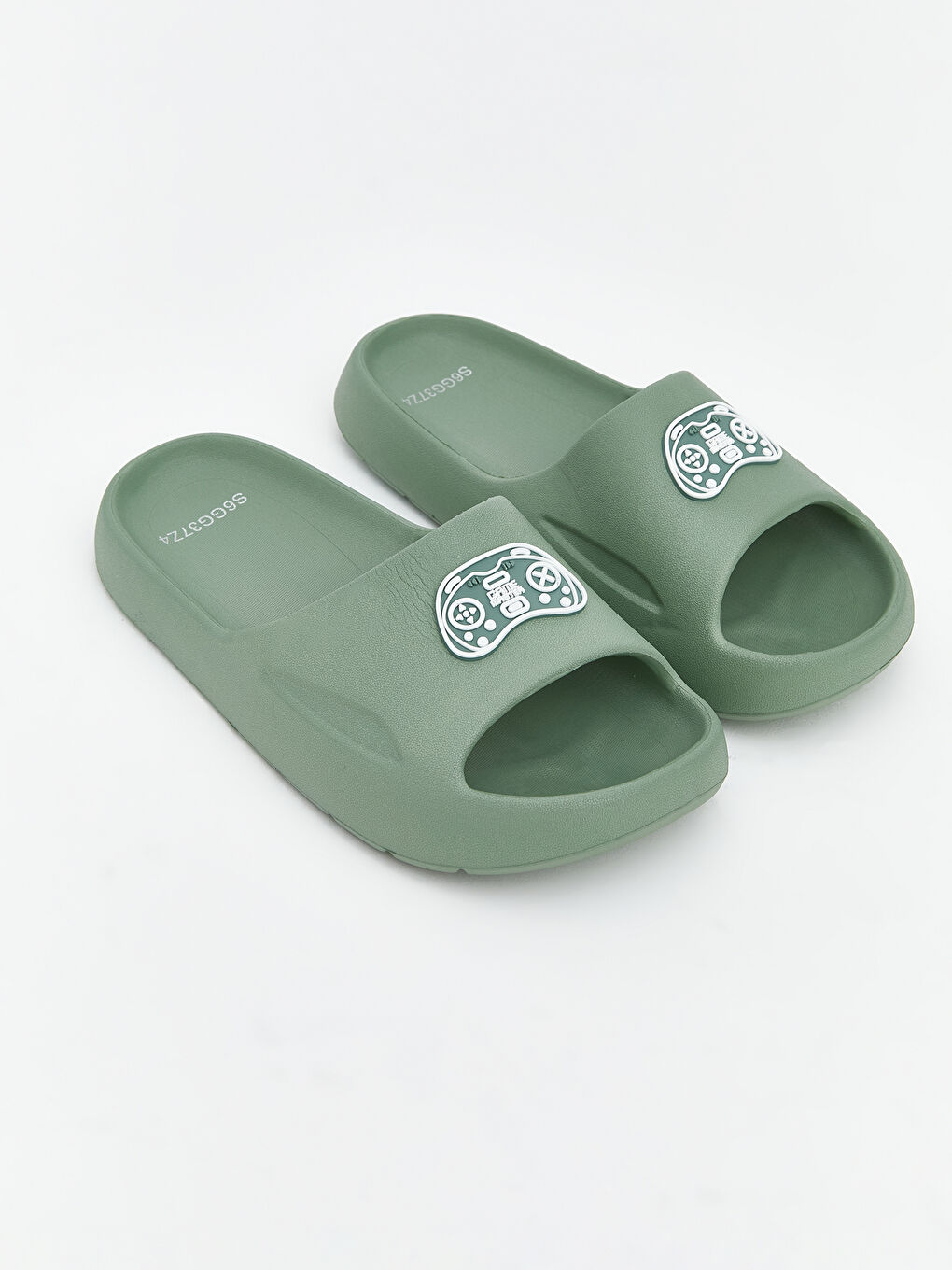 شباشب مطبوع بلايستيشن للرجال