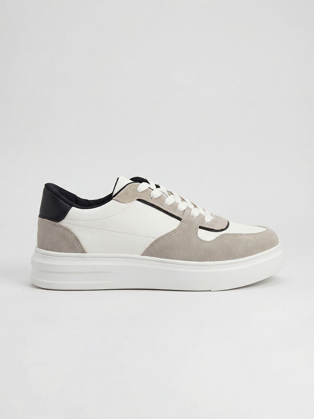 أحذية رياضية-1