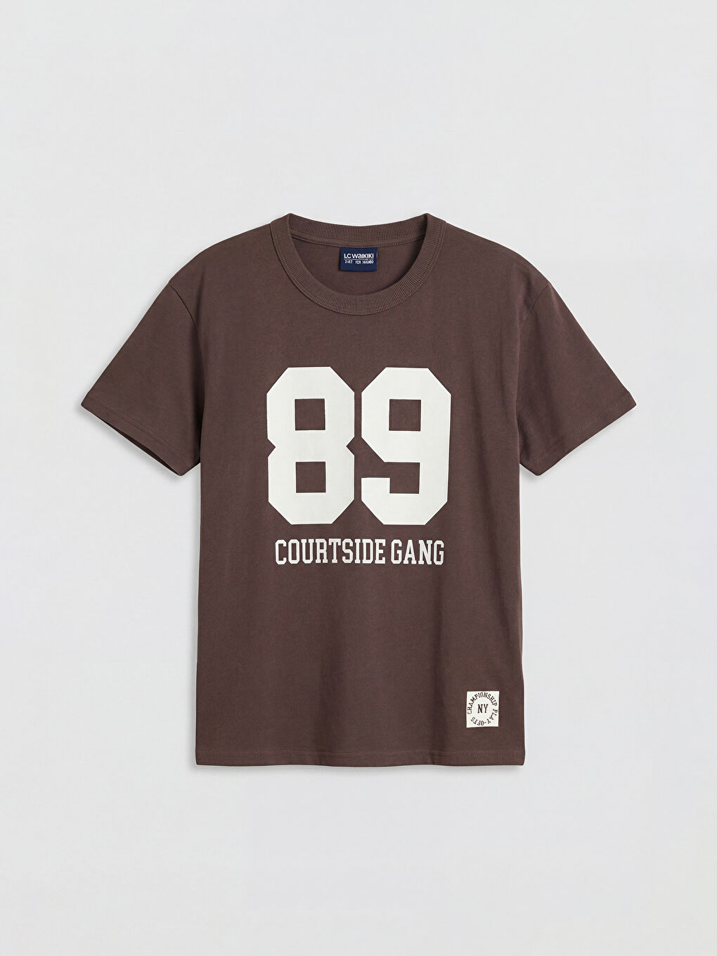 تیشێرتی چاپکراوی کوڕانه‌ به‌ قۆڵی كروو