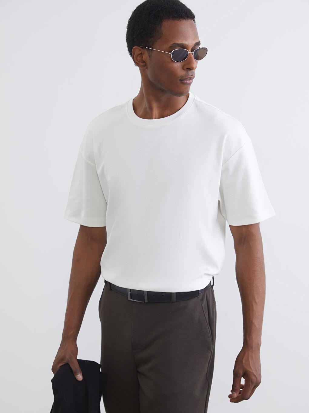 Чоловіча футболка з круглим вирізом