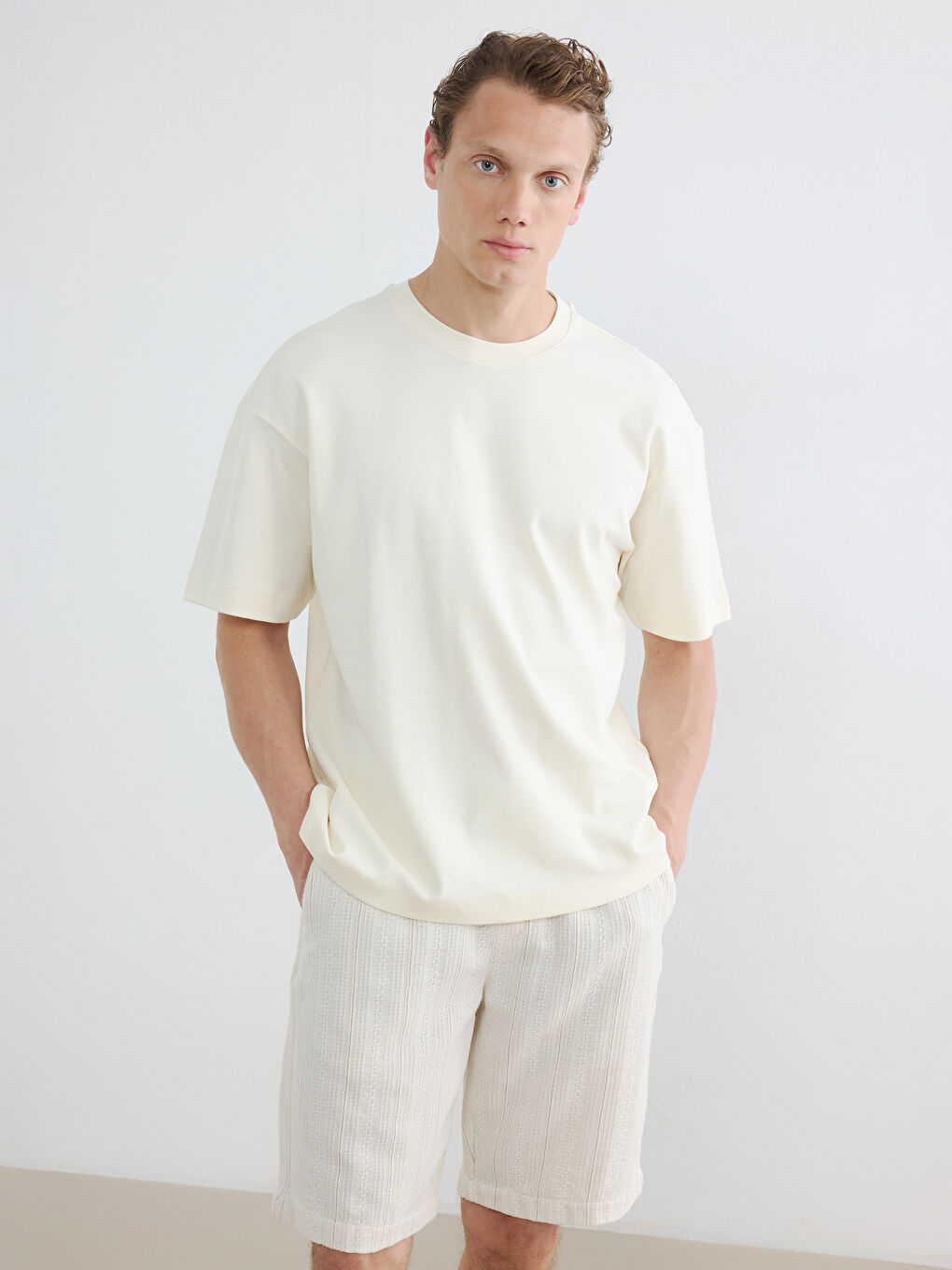 %100 Cotton Loose Fit Basic Soft Touch T-Shirt