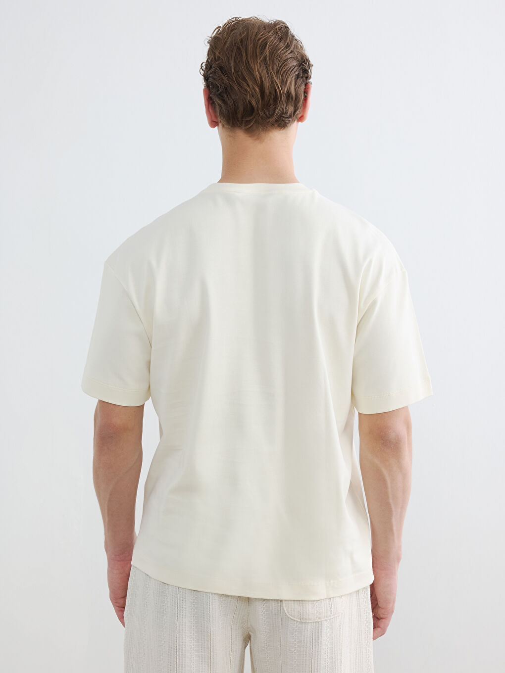 %100 Cotton Loose Fit Basic Soft Touch T-Shirt-3