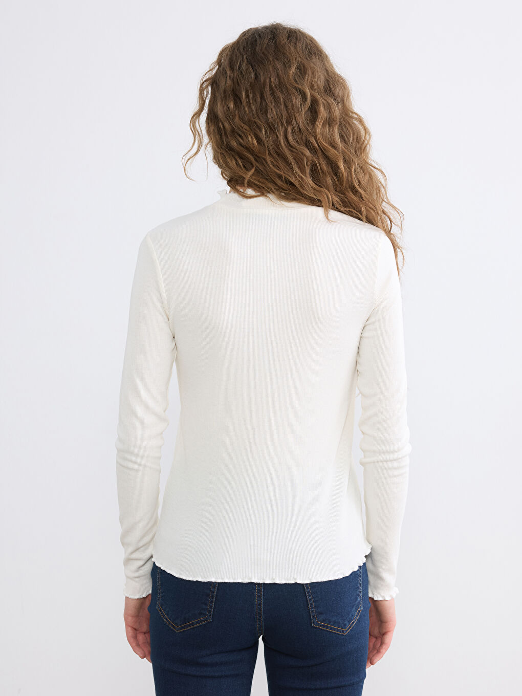 Ekru Fırfırlı Dik Yaka Kadın Body-3