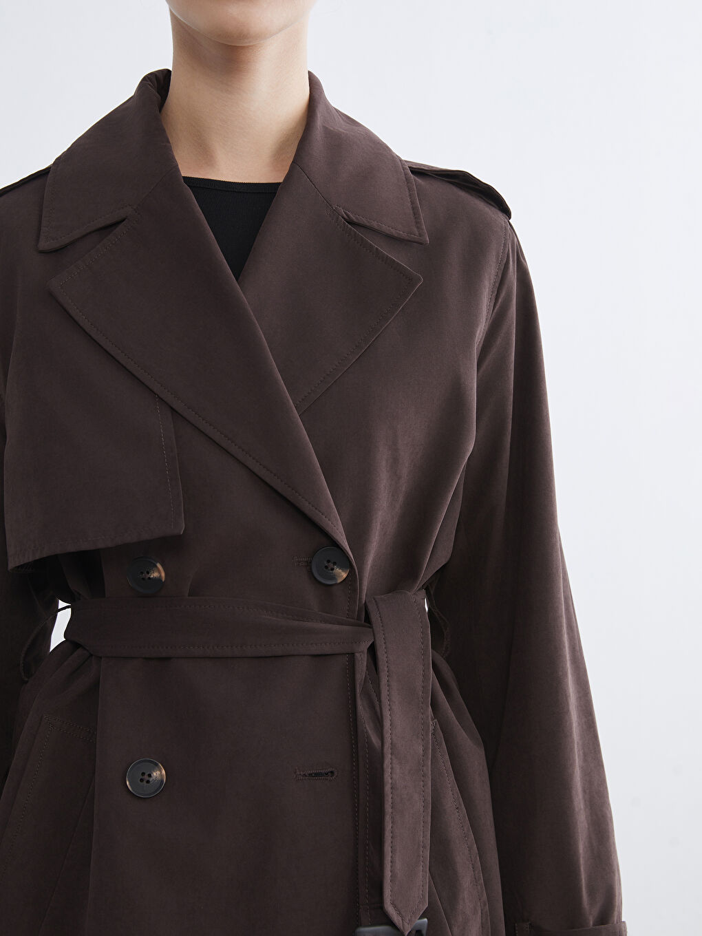 Kahverengi Kruvaze Yaka Kadın Trençkot-2