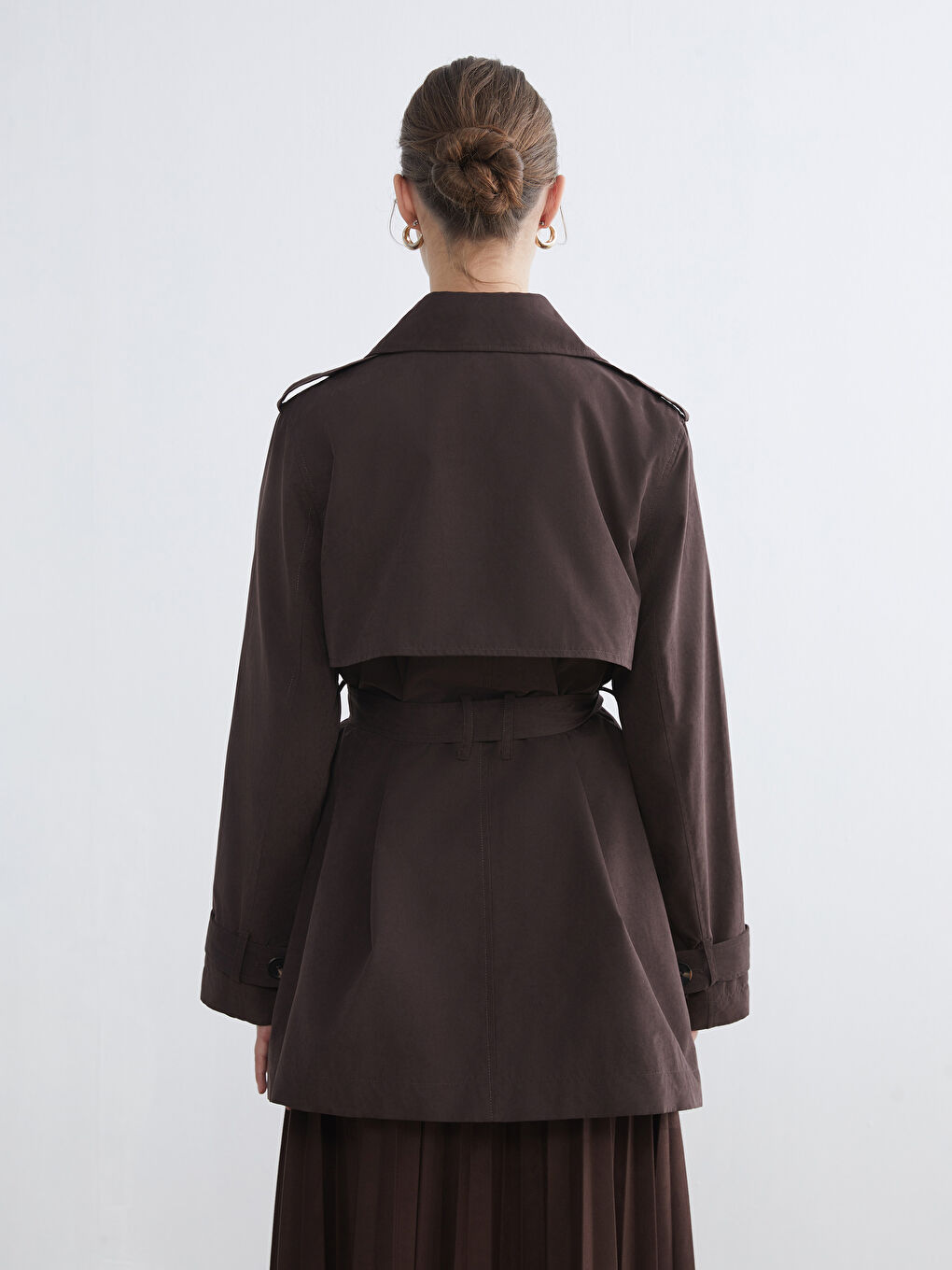 Kahverengi Kruvaze Yaka Kadın Trençkot-3