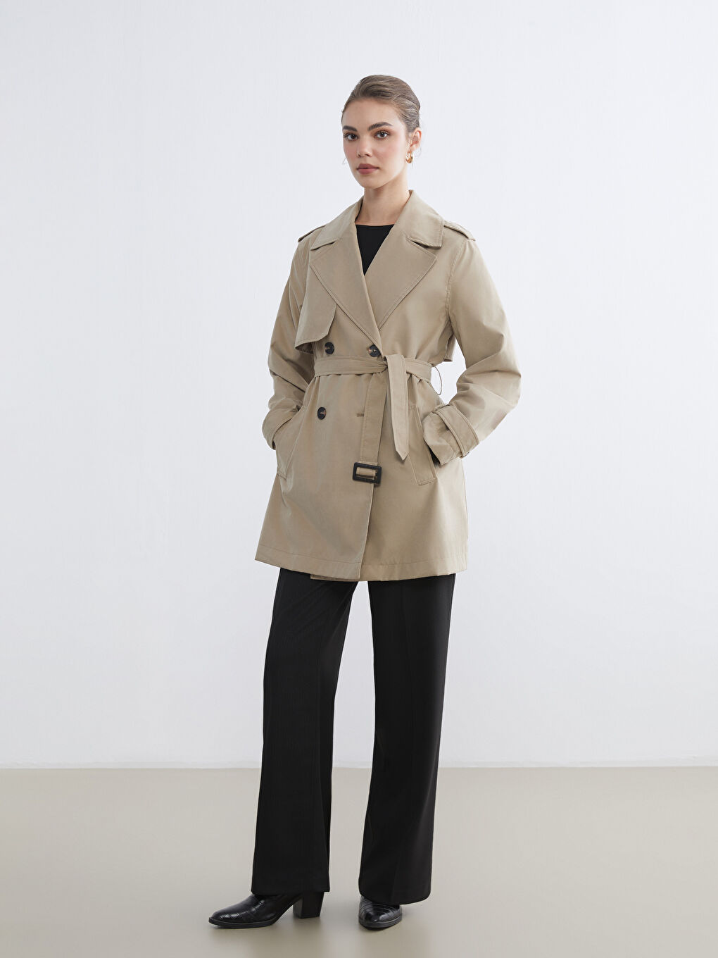 Bej Kruvaze Yaka Kadın Trençkot-1