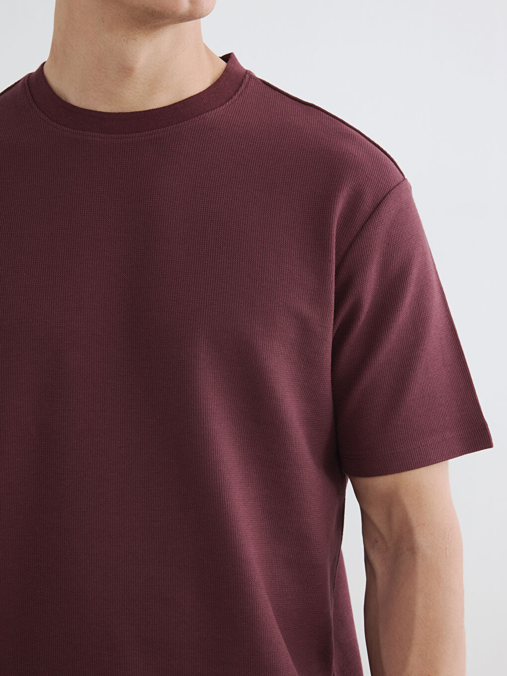 Мъжка тениска с обло деколте-2